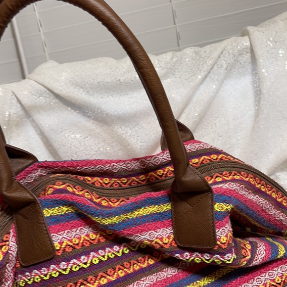 Huge embroidered tote - Picture 4 of 11